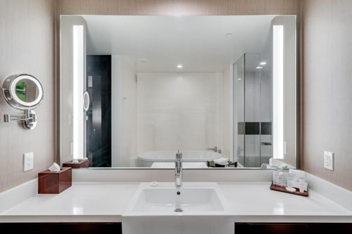 Studio Near Clark County Fire Station 32 LAS 12 Luxury Bookings