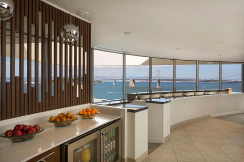 Queen Room Near CenturyLink SAN 4 Luxury Bookings