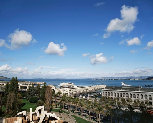 Queen Room Near CenturyLink SAN 13 Luxury Bookings