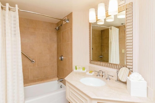 King Room Near Powell Street SAN 1 Luxury Bookings