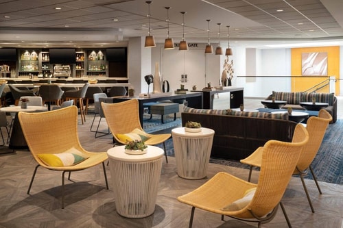 King Room Near Dream Catcher Ventures SAN 12 Luxury Bookings