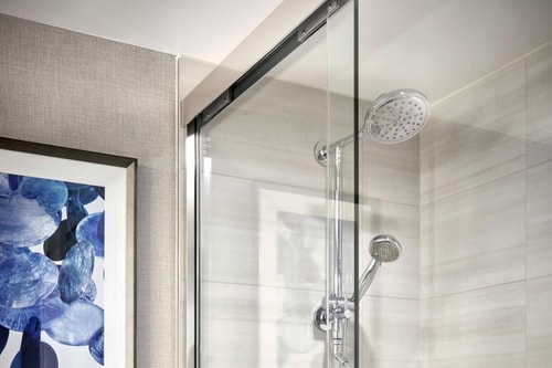 King Room Near Dream Catcher Ventures SAN 1 Luxury Bookings