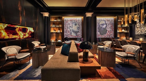 Deluxe Queen Room Near CoBattery SAN. 6 Luxury Bookings