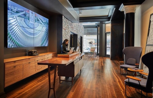 Deluxe Queen Room Near CoBattery SAN. 14 Luxury Bookings