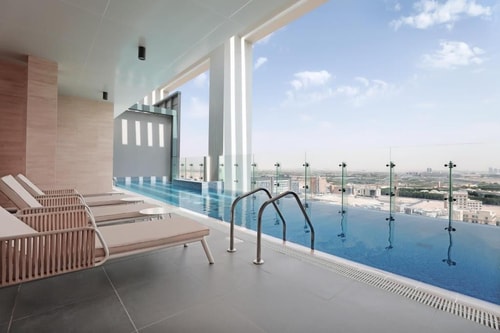 Superior Studio Apartment Near Circle Mall 6 Luxury Bookings