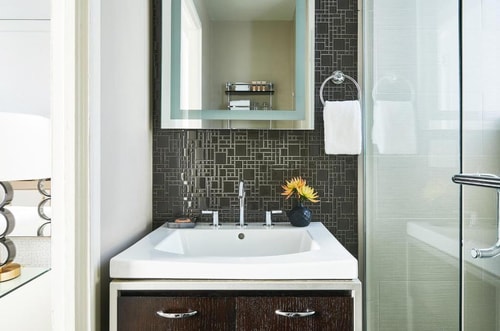 Deluxe Queen Room Near Shreve Co SAN 2 Luxury Bookings