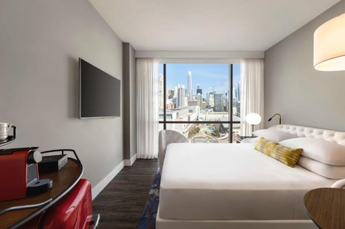 King Room Near  Children's Creativity Museum SAN Luxury Bookings