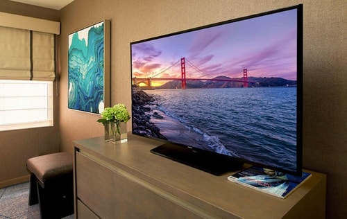 Deluxe King Room Near NorthPoint Centre SAN 6 Luxury Bookings