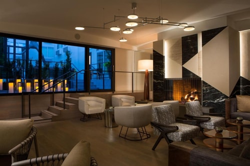 Deluxe King Room Near NorthPoint Centre SAN 11 Luxury Bookings