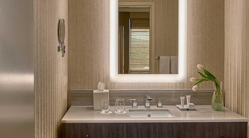 Deluxe King Room Near NorthPoint Centre SAN 9 Luxury Bookings