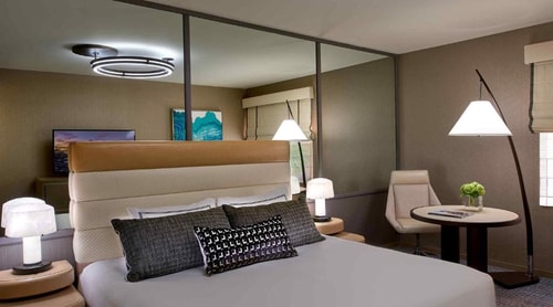 Deluxe King Room Near NorthPoint Centre SAN 2 Luxury Bookings