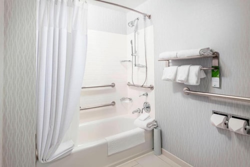 King Studio Near Roc Bar CHI 5 Luxury Bookings