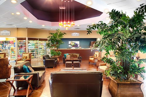 King Suite Near Animal Kingdom Costuming ORL 3 Luxury Bookings