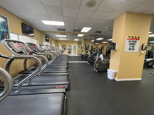 King Suite Near Animal Kingdom Costuming ORL 11 Luxury Bookings