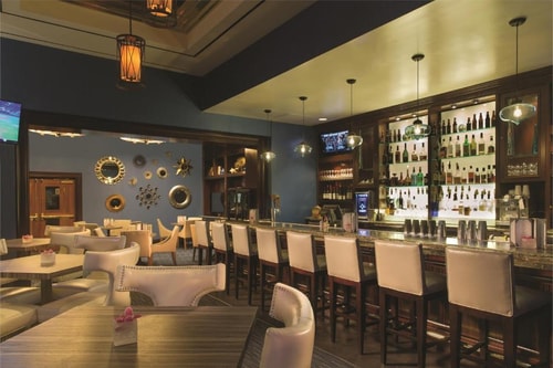 Signature Deluxe Suite Near Elite Medical Ctr LAS 11 Luxury Bookings