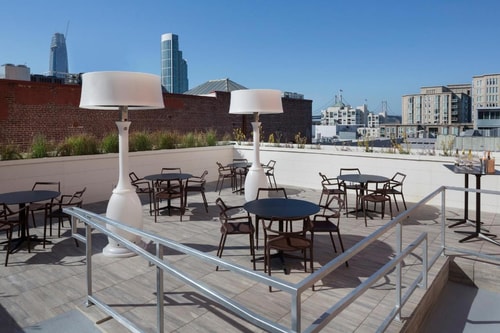 Queen Room Near Oracle Park SAN 8 Luxury Bookings