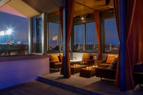 Queen Room Near Oracle Park SAN 9 Luxury Bookings