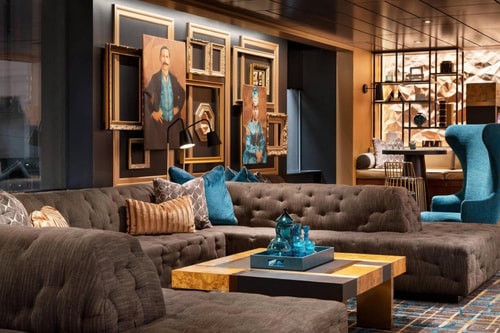 Superior King Room Near Art Meets Architecture SAN 8 Luxury Bookings