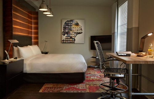 Deluxe King Room Near Bruno Stadium SAN 1 Luxury Bookings