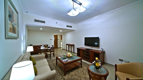 One Bedroom Apartment Near Burjuman Metro Station 6 Luxury Bookings