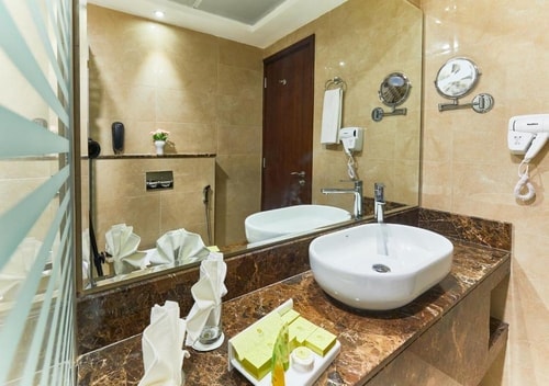 Classic Room Near Emirates MAll By Luxury Bookings 5 Luxury Bookings