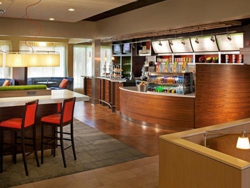 Guest King Room Near Hertz Car Rental ORL 11 Luxury Bookings