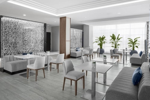 Guest Room Near Dadeland Mall MIA 6 Luxury Bookings