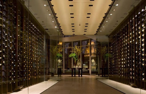 Deluxe Spa King Room Near The Wrigley Building CHI 12 Luxury Bookings