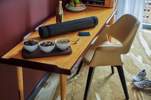 King room Near Somerset CHI 8 Luxury Bookings