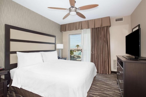 Two Bedroom Suites Near Pageantry Horizon Park LAS Luxury Bookings