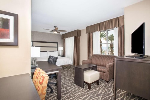 Two Bedroom Suites Near Pageantry Horizon Park LAS 1 Luxury Bookings