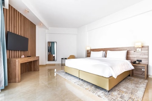 Premium One Bedroom Apartment Near K1 Dubai Land 3 Luxury Bookings