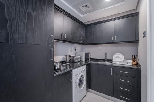 Studio Apartment Near Mashreq Metro Station Ac 4 Luxury Bookings
