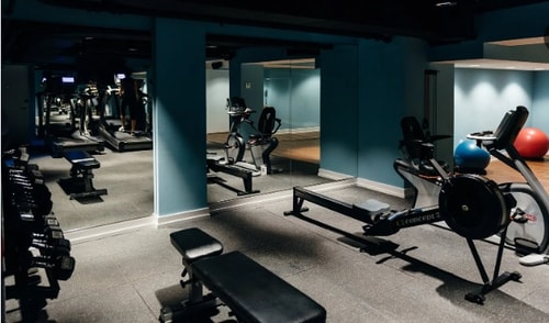 Deluxe King Near Embassy of Rwanda WDC 10 Luxury Bookings