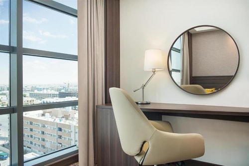 Standard King or Twin Room Near DXB Airport 5 Luxury Bookings