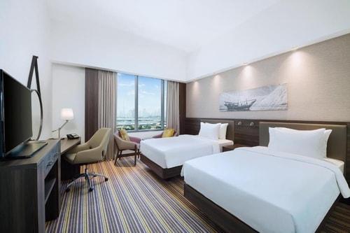 Standard King or Twin Room Near DXB Airport 11 Luxury Bookings