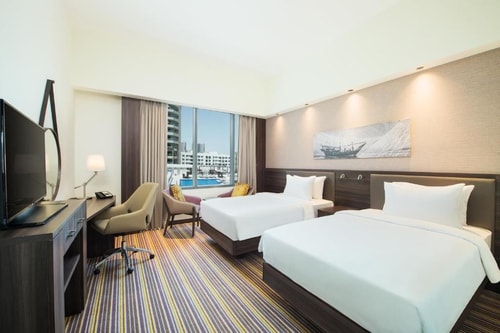 Standard King or Twin Room Near DXB Airport 16 Luxury Bookings