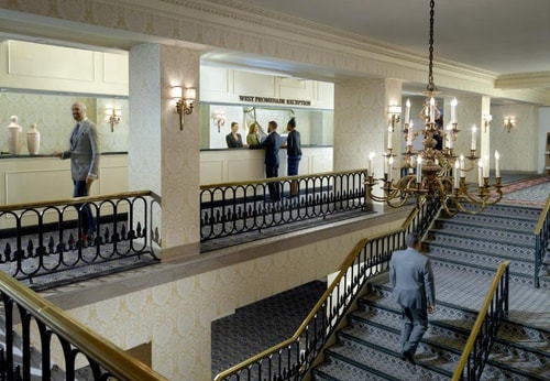 Deluxe Room Near Robert's Restaurant WDC 3 Luxury Bookings