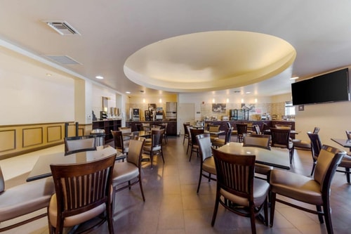King Room Near Curtiss Mansion MIA 12 Luxury Bookings