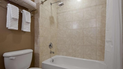 King Suite Room Near Academy Driving School MIA 7 Luxury Bookings