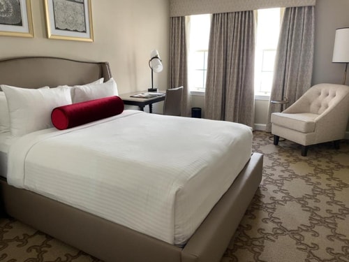 Queen Room Near West Wing Cafe WDC Luxury Bookings