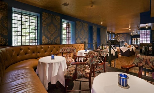 Queen Room Near West Wing Cafe WDC 12 Luxury Bookings