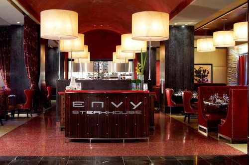 King Room Near The UPS Store LAS 10 Luxury Bookings