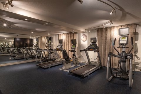 Standard King Room Near Pirates Cove Adventure ORL 13 Luxury Bookings