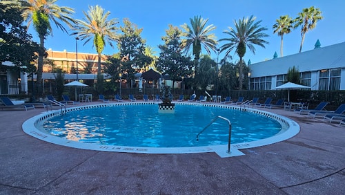 Standard King Room Near Pirates Cove Adventure ORL 14 Luxury Bookings
