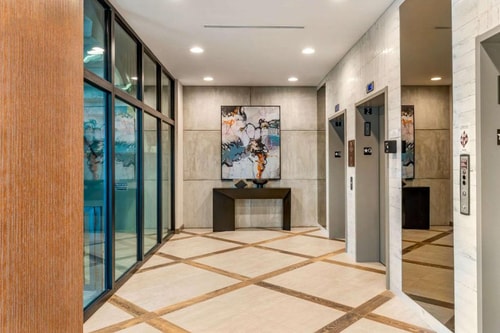 King Room Near Ram Air Sales MIA 11 Luxury Bookings