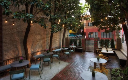 King Room Near Jerusalem Baptist Church WDC 11 Luxury Bookings