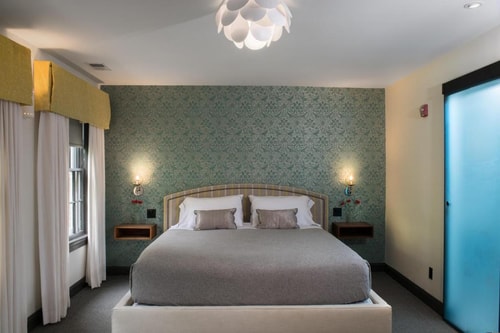 King Room Near Jerusalem Baptist Church WDC 2 Luxury Bookings