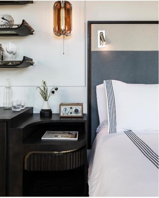 King Room Near Potbelly Restaurant WDC 1 Luxury Bookings