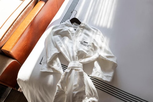 King Room Near Potbelly Restaurant WDC 4 Luxury Bookings